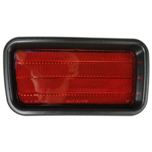 2000-04 Mitsubishi Montero Sport Rear Bumper Reflector LH