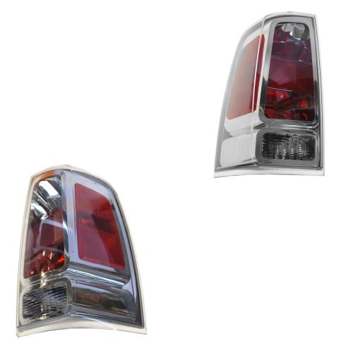 06-09 Mitsubishi Raider Taillight Pair (Mopar)