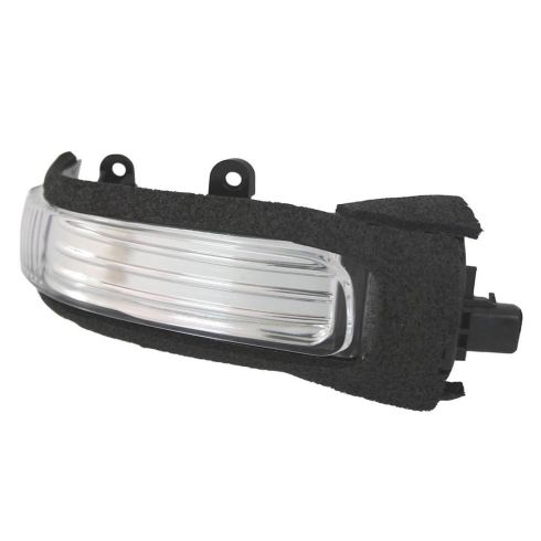 12-15 Tacoma; 14-15 Sienna; 10-13 4Runner; 09-12 Rav4 Mirror Mounted L.E.D. Turn Signal Lght Assy RH