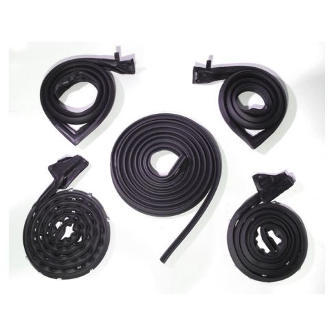 1970-72 Dodge 2dr ht Basic Weatherstripping Seals Set